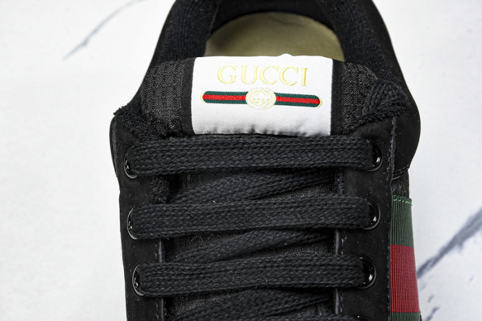 Gv*c sneaker