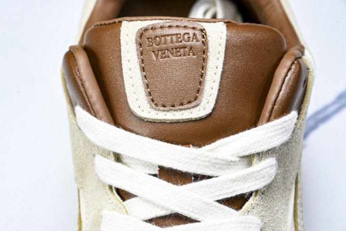 b0tt*ga Ven*ta  sneaker