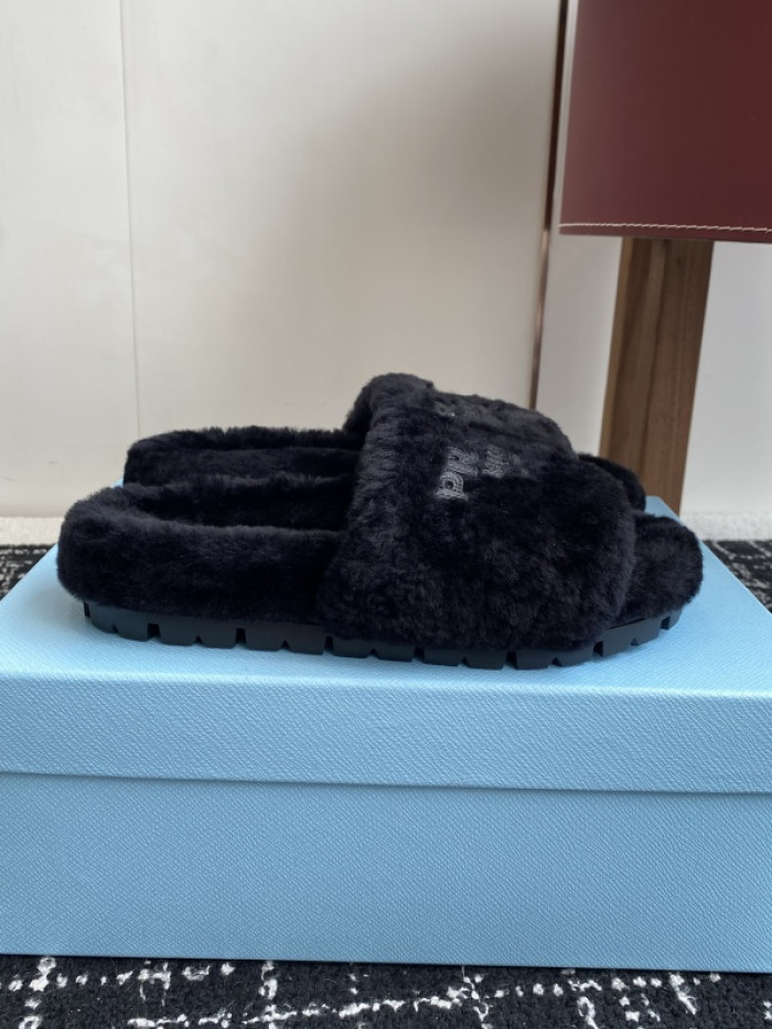 PRA*DA SLIPPERS
