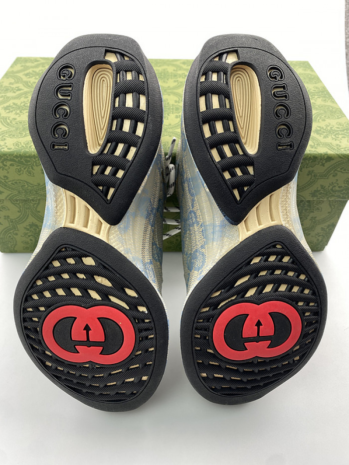 Gv*c sneaker