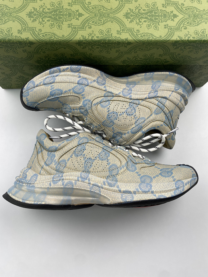 Gv*c sneaker